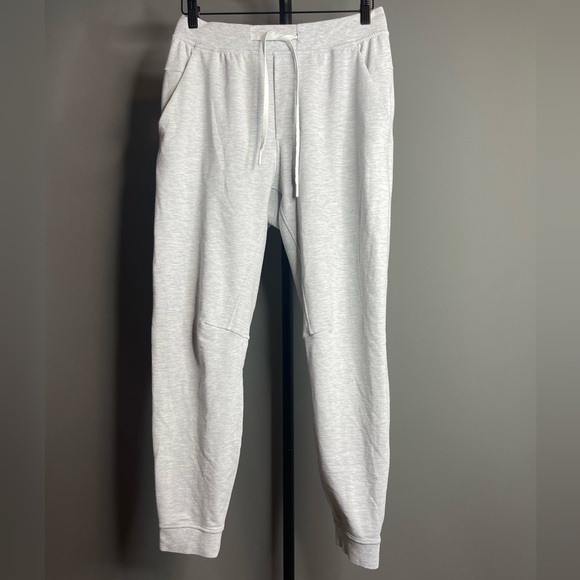 Lululemon Athletica Soft Grey Joggers in Medium - Picture 3 of 5